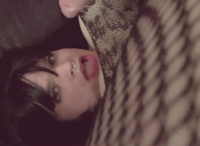Video: Solo Cum in my Femboy Face 